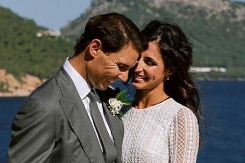 Vợ chồng tay vợt Rafael Nadal chào đón con đầu lòng