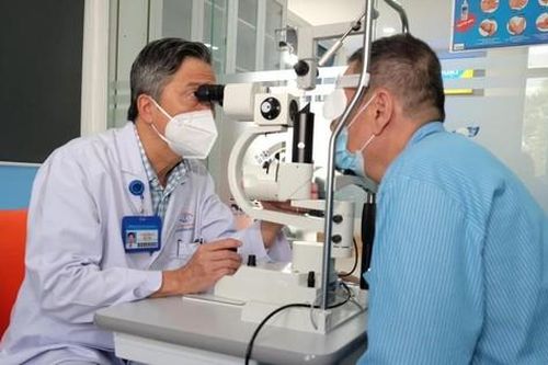 Bệnh võng mạc gây mù lòa đang gia tăng theo lối sống