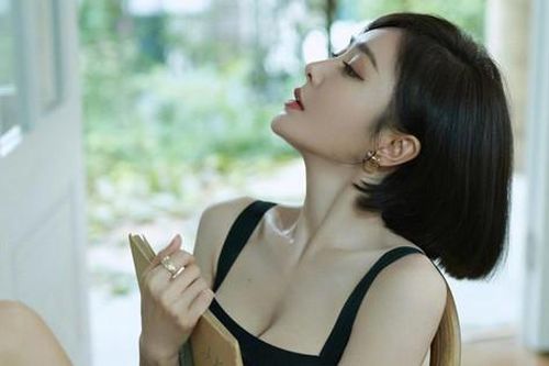 Tần Lam ở tuổi 43