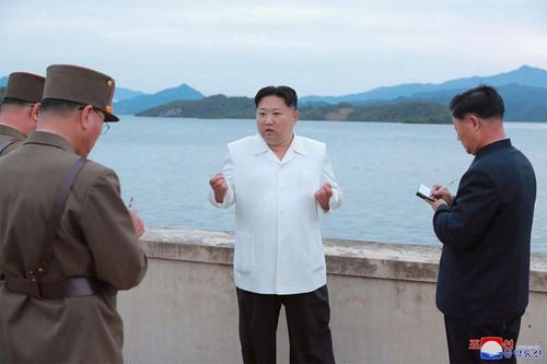 Ông Kim Jong Un giám sát huấn luyện hạt nhân chiến thuật Triều Tiên