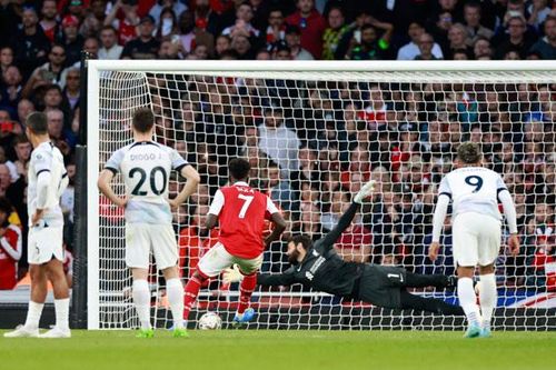 Thắng thuyết phục Liverpool, Arsenal đòi lại ngôi đầu từ tay Man City