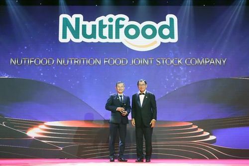 Tiếp nối M&A công ty Thụy Điển, Nutifood bội thu loạt giải thưởng uy tín châu Á