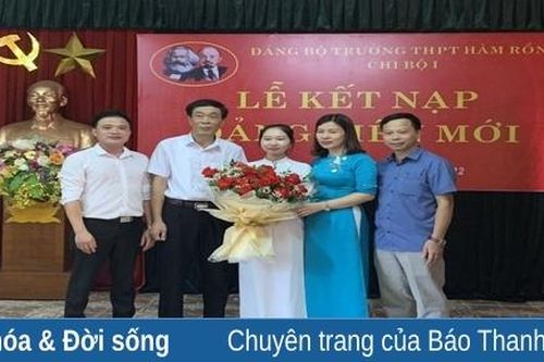 Tuổi 18 tự hào tiến bước dưới cờ Đảng