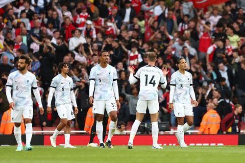 Vòng 10 Ngoại hạng Anh: Liverpool 'giương cờ trắng'