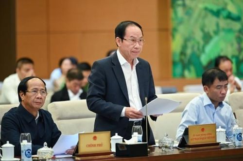 Cử tri đề nghị sớm thực hiện lộ trình cải cách tiền lương