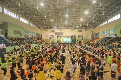 Zumba Camping 2022 thu hút hàng nghìn người tham dự xác lập kỷ lục