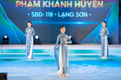 50 thí sinh Hoa hậu Biển đảo Việt Nam thướt tha trong tà áo dài