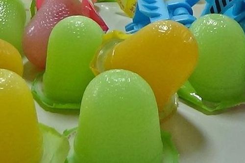 Hóc thạch rau câu nguy hiểm hơn hóc dị vật cứng; lời cảnh báo từ vụ trẻ 22 tháng tuổi suýt mất mạng vì thói quen vừa ăn vừa làm những việc này