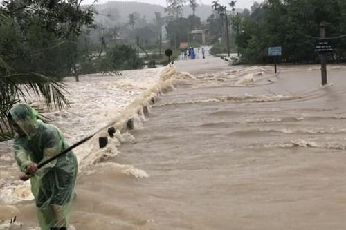 Quảng Nam: Người đàn ông bị nước lũ cuốn trôi mất tích