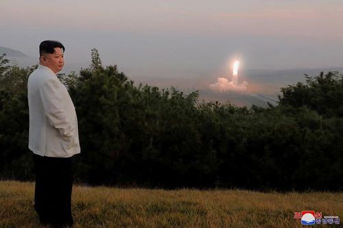 Triều Tiên công bố hình ảnh hiếm thấy của ông Kim Jong Un