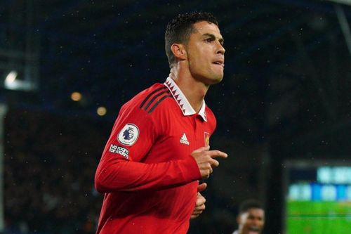 Keane xếp Ronaldo ngang hàng Haaland