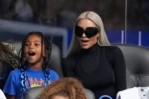 Kim Kardashian bị khán giả la ó