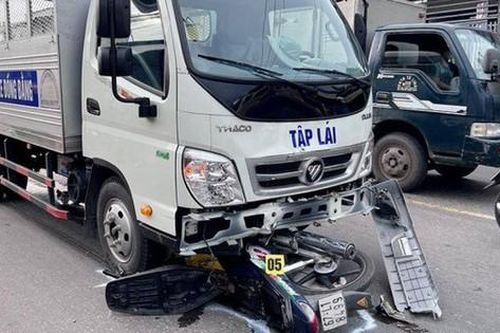Siết quản lý đào tạo lái xe, nghiêm cấm giao xe để học viên tự lái