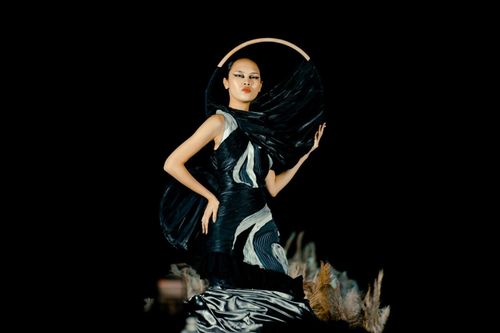 Show diễn thời trang độc đáo của học sinh trường Ams