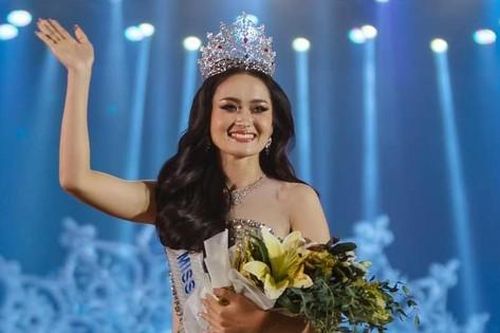 Tân Hoa hậu Hoàn vũ Lào chỉ cao 1,64 m