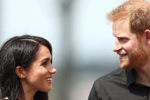 Harry - Meghan là người nghèo giữa dàn sao Hollywood giàu có