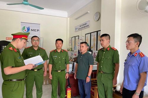 Bắt giữ hai nguyên lãnh đạo Công ty cổ phần dâu tằm tơ Mộc Châu