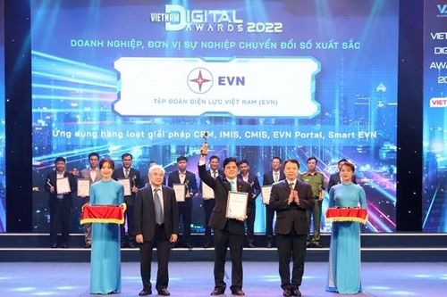 EVN lần thứ 4 nhận Giải thưởng Doanh nghiệp chuyển đổi số xuất sắc