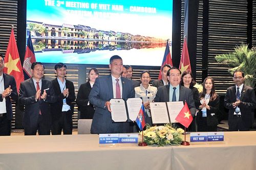 Việt Nam - Campuchia cam kết tăng cường hợp tác phục hồi du lịch