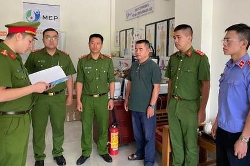 Bị bắt giam vì 'xẻ thịt' hơn 5000m2 đất nông trường giao cho 52 cá nhân