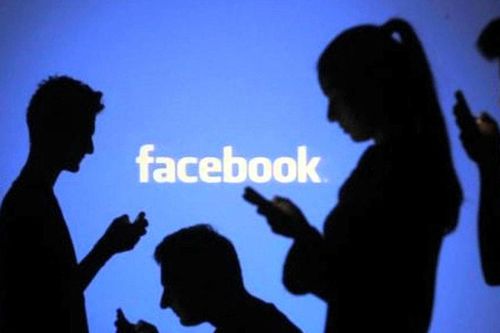 Facebook - cỗ máy ép người dùng… ra tiền