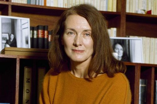 Annie Ernaux: 'Không cần cố viết hay, chỉ cần viết thành thật'