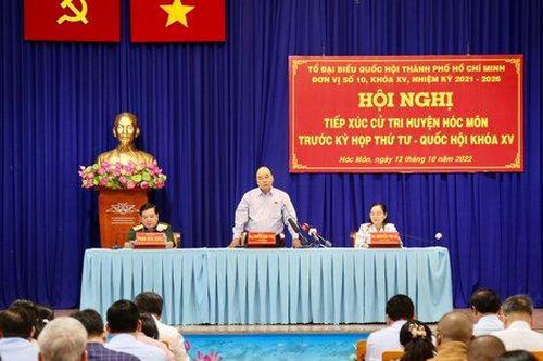 Chủ tịch nước tiếp xúc cử tri tại huyện Hóc Môn, TPHCM