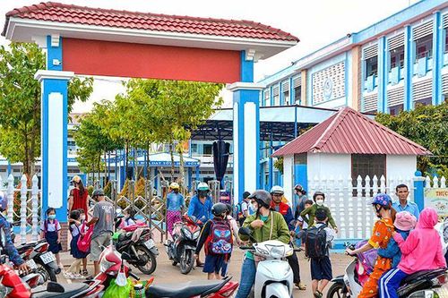 Cà Mau trả lại các khoản thu đầu năm học mới ngoài quy định