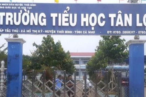 Cà Mau: Một trường học trả lại hơn 280 triệu đồng cho phụ huynh