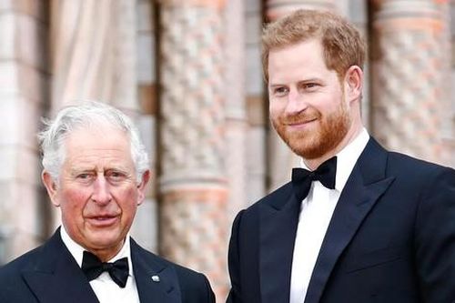 Điều chưa biết về nghi lễ đăng quang của Vua Charles