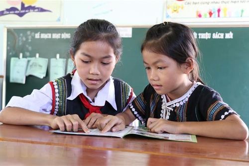 Gia Lai: Hết học trực tuyến, 14.000 học sinh vẫn chờ hỗ trợ máy tính