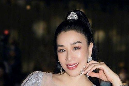 Mỹ nhân 'Thiên long bát bộ' diễn ở sự kiện nhỏ, nhận cát-xê 'khủng'