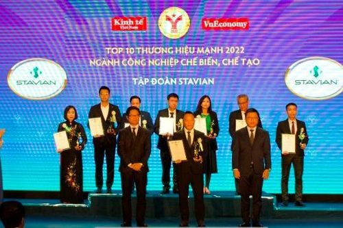 Tập đoàn Stavian đón nhận giải thưởng thương hiệu mạnh Việt Nam 2022
