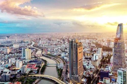 Standard Chartered nâng dự báo tăng trưởng GDP năm 2022 của Việt Nam lên 7,5%