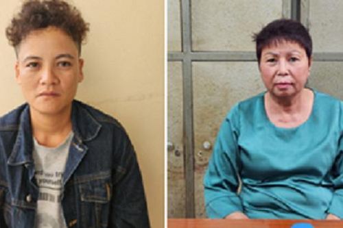 Hai bánh heroin và 4.000 viên hồng phiến giấu trong tải măng khô