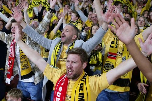 Đội bóng Na Uy cấm CĐV mặc đồ Arsenal