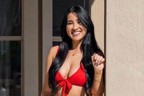 Người mẫu thể hình Stephanie phản đối ăn kiêng khắc nghiệt