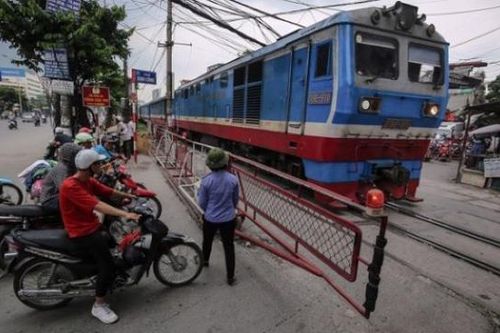 Đầu tư 200 tỷ đồng lắp hệ thống cảnh báo tự động tại 112 đường ngang