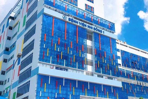 Sốt cao rồi hôn mê, bé trai bị viêm não hoại tử rất hiếm gặp