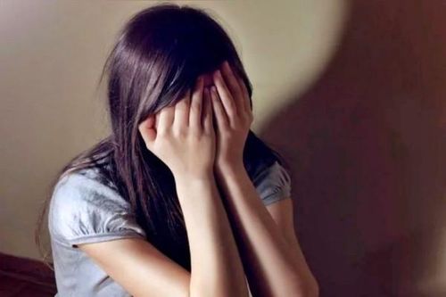 Ngoại tình với đàn ông có vợ, người phụ nữ choáng váng khi nghe đoạn ghi âm