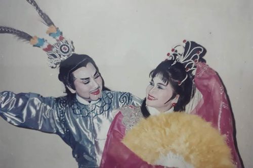 Nghệ sĩ Đông Hồ: Thử sức với cải lương để thỏa đam mê thời niên thiếu