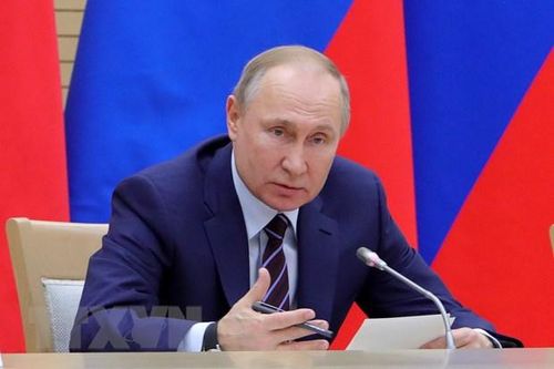 Tổng thống Nga Vladimir Putin đến Kazakhstan dự hội nghị CICA
