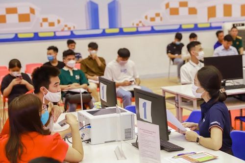 Nhiều trường đại học công bố điểm chuẩn trúng tuyển đợt 2 năm 2022