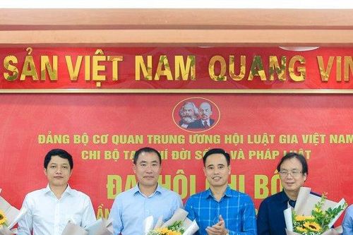 Đại hội Chi bộ Tạp chí Đời sống và Pháp luật lần thứ IX: Kế thừa, ổn định, đổi mới, sáng tạo và phát triển