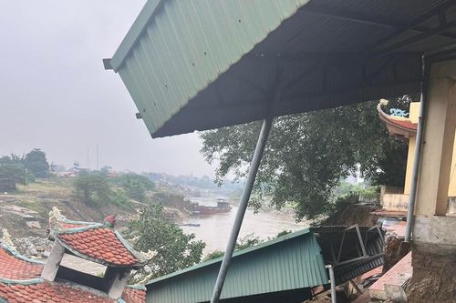 Vĩnh Phúc: Lập Thạch cần khắc phục ngay sạt lở đe dọa đền Mẫu thôn Phú Hậu, xã Sơn Đông