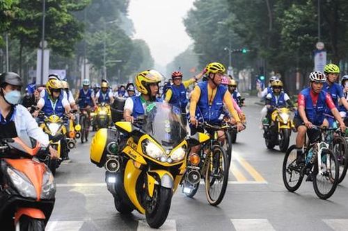 Värna xác lập kỷ lục 'Värna thanh xuân mãi cháy'