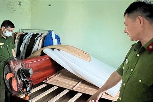Cuộc giải mã thi thể trôi sông