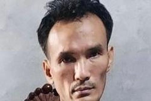 Khám nhà 'đầu nậu' ma túy, thu giữ 2 khẩu súng hơi