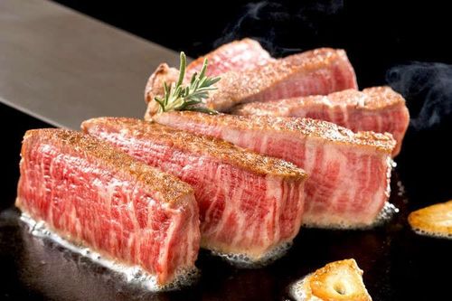 Lý do bò wagyu đắt