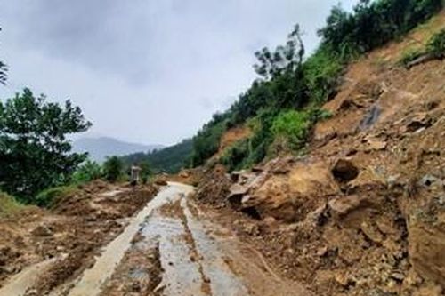 Huyện Nông Sơn (Quảng Nam) khẩn trương khắc phục hậu quả sạt lở đất
